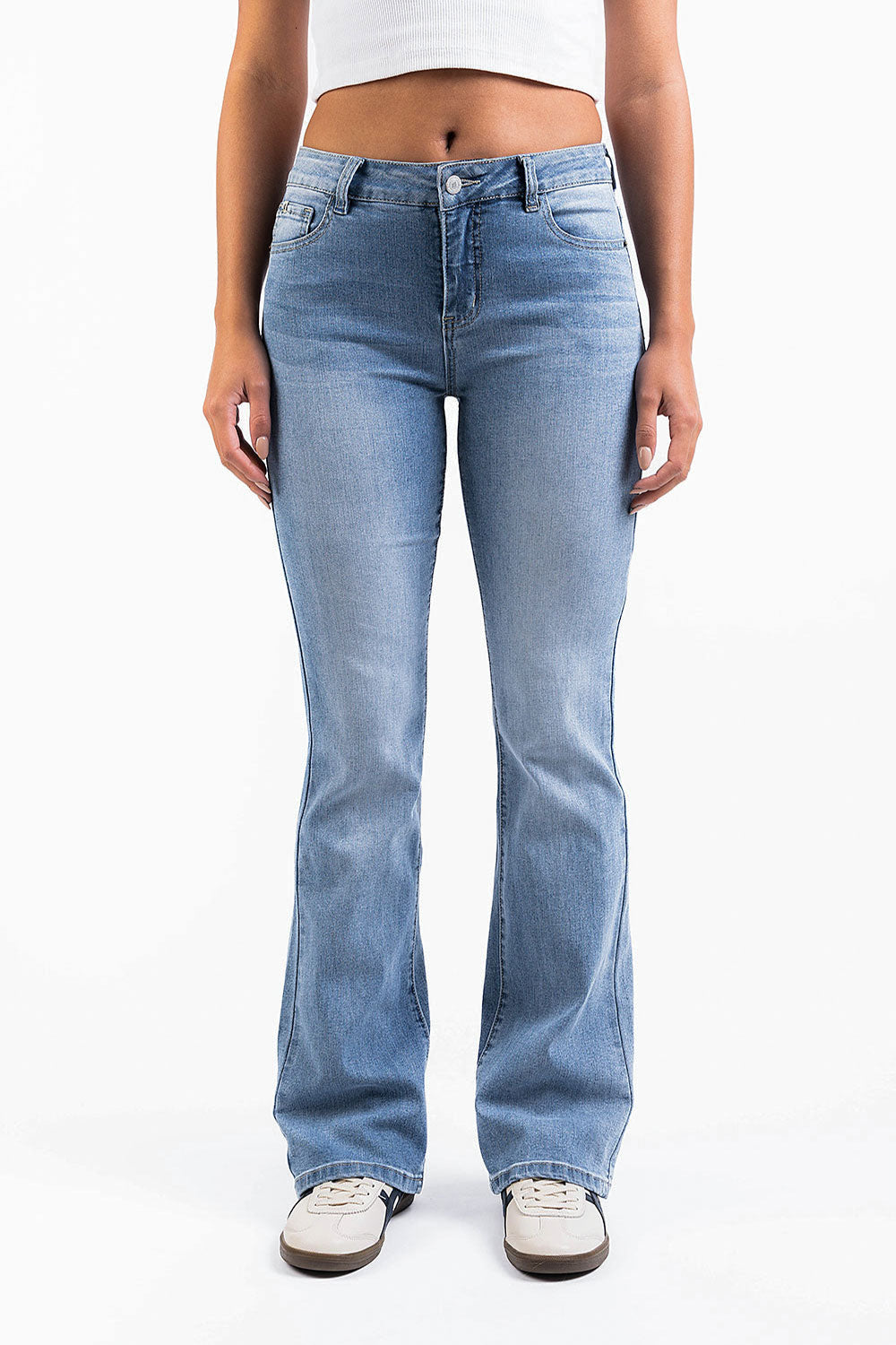 Taylor 02Mid Bootcut Jeans - Bleach Blue