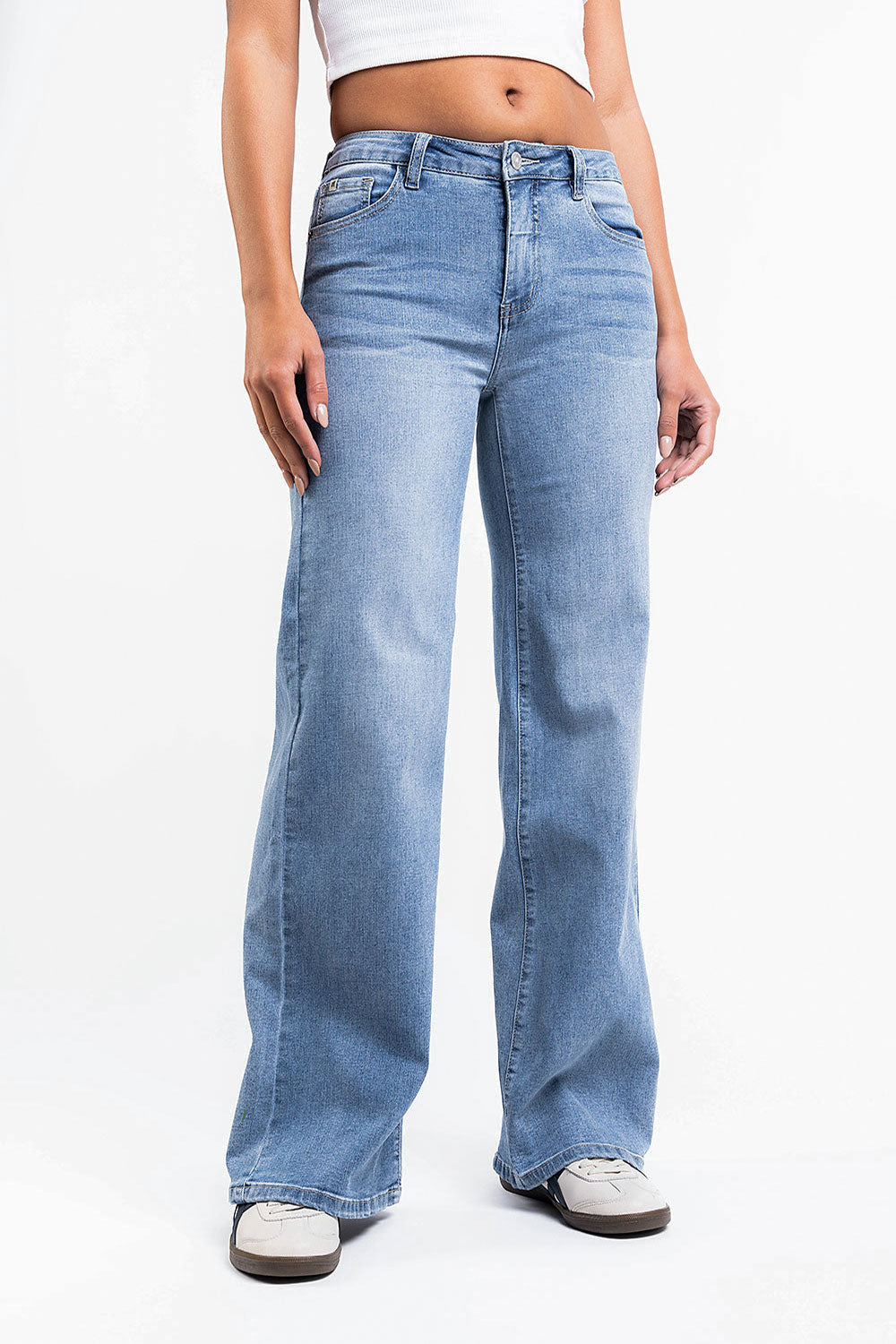 Taylor 03Mid Wide Jeans - Bleach Blue