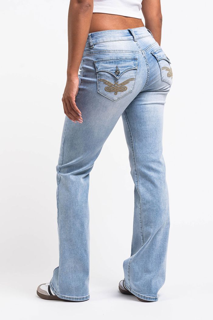 【Anyone more】Lare washing denim bootcut pants Claire 02Low Bootcut Jeans Washed Black MADLADY